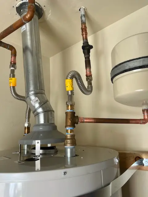 Water heater installation and plumbing repair in Strausstown